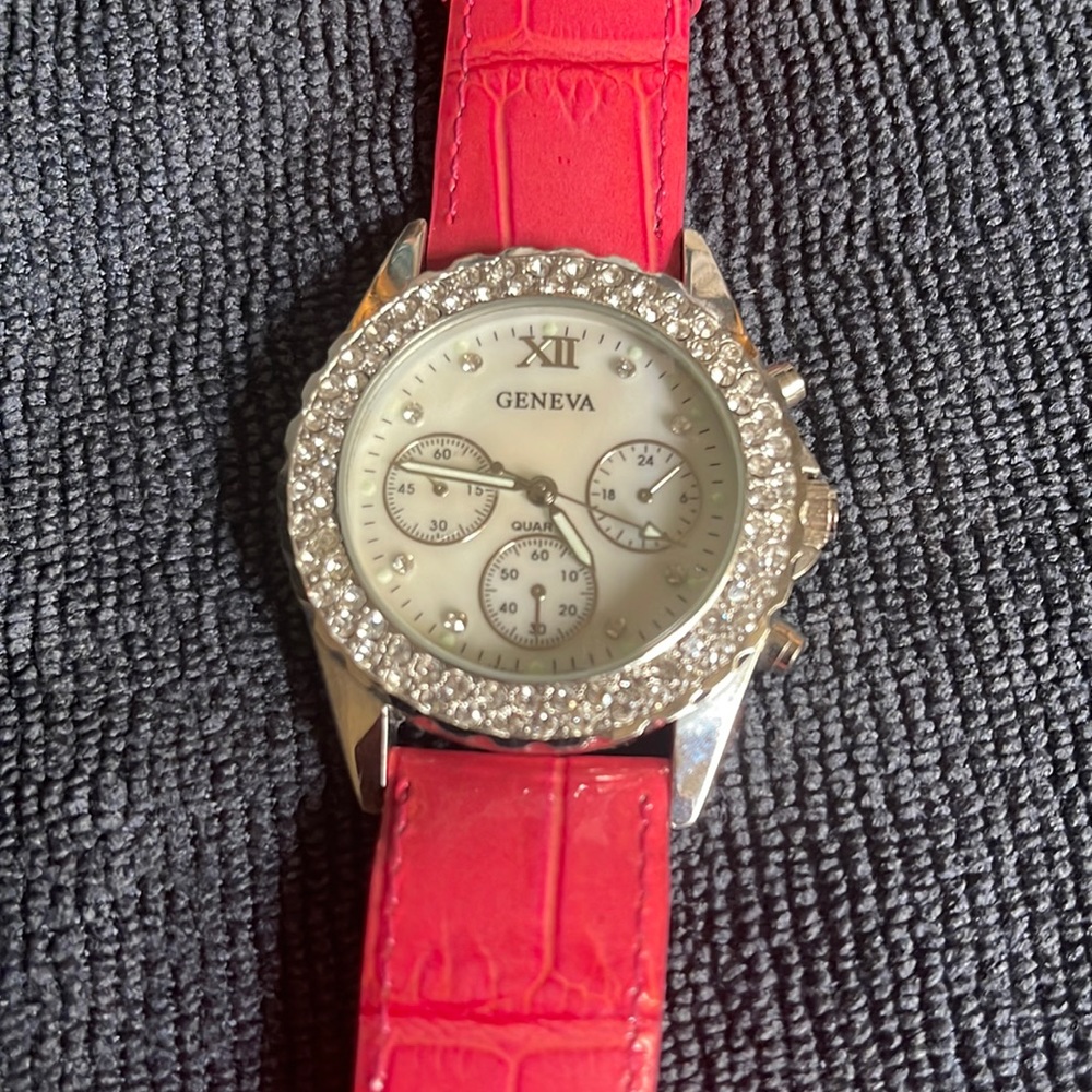 Geneva fashion watch